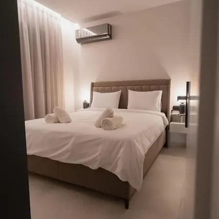 Id Residences 202