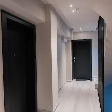 Id Residences 202 *
